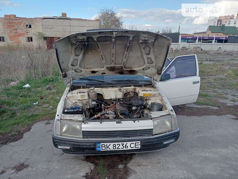 Хэтчбек Renault Rapid 1985 в Ровно