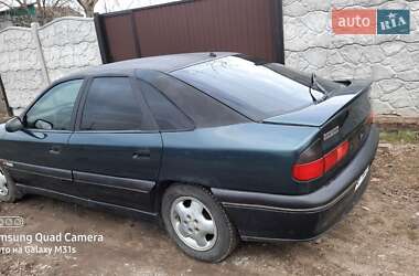 Лифтбек Renault Safrane 1998 в Днепрорудном