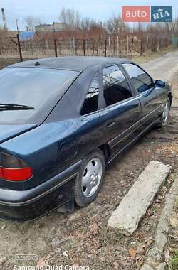 Лифтбек Renault Safrane 1998 в Днепрорудном