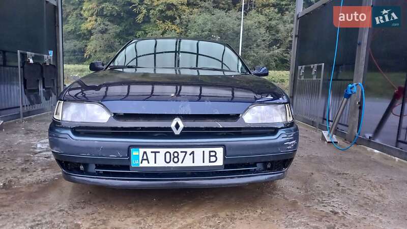 Ліфтбек Renault Safrane 1995 в Яремчі