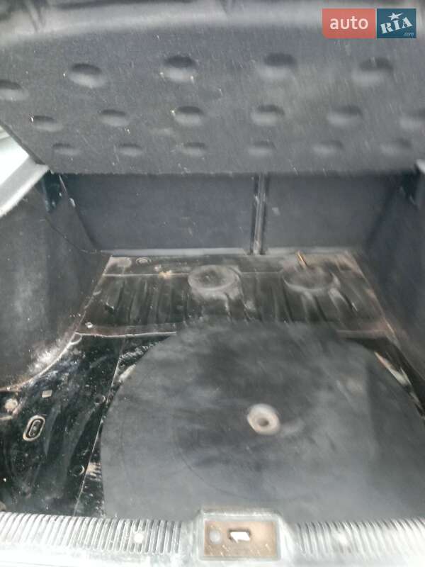 Ліфтбек Renault Safrane 1994 в Вінниці