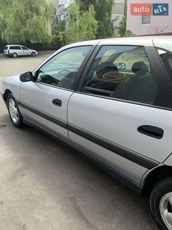 Ліфтбек Renault Safrane 1994 в Чорноморську