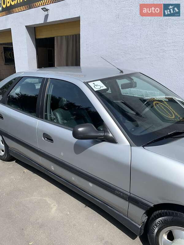 Ліфтбек Renault Safrane 1994 в Чорноморську