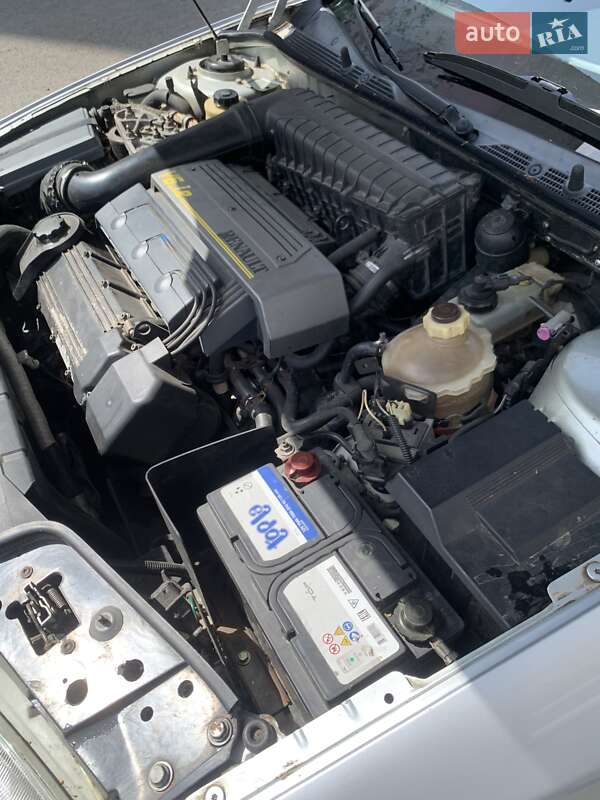 Ліфтбек Renault Safrane 1994 в Чорноморську