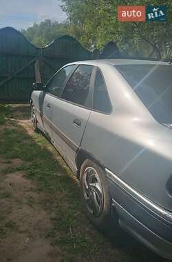 Ліфтбек Renault Safrane 1994 в 
