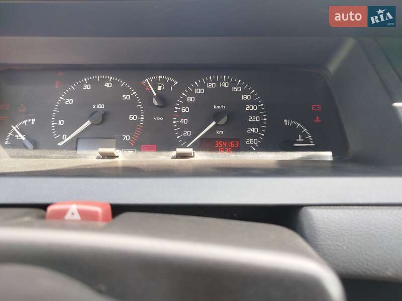 Лифтбек Renault Safrane 1998 в Прилуках