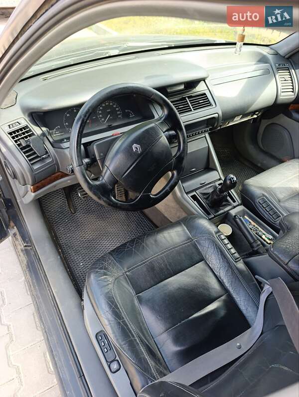 Лифтбек Renault Safrane 1999 в Ровно фото 6 Лифтбек Renault Safrane 1999 в Ровно