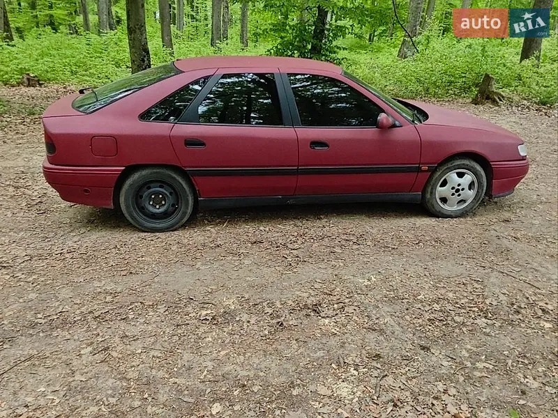 Renault Safrane 1994