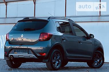 Хэтчбек Renault Sandero StepWay 2018 в Одессе