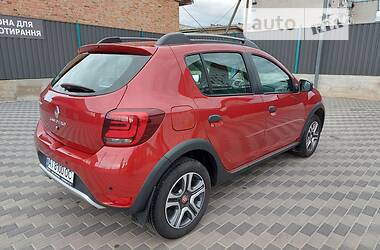 Хэтчбек Renault Sandero StepWay 2019 в Киеве