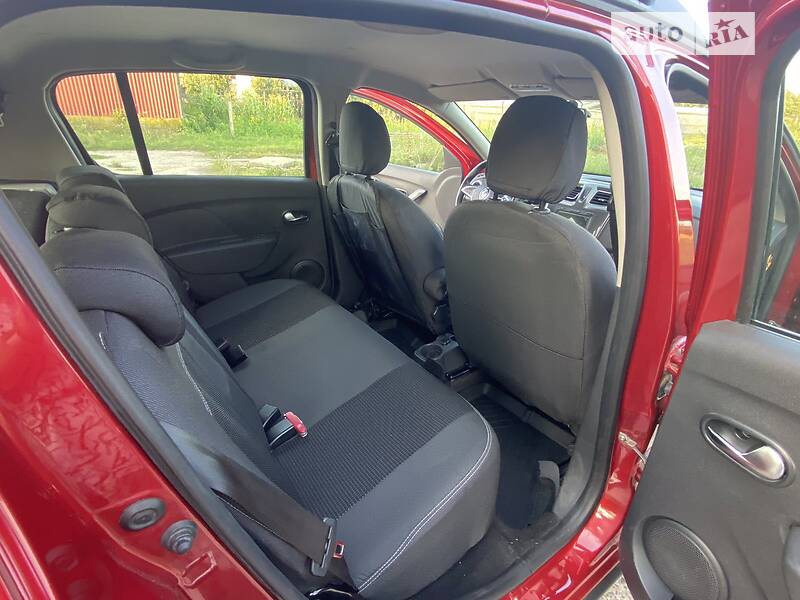Хетчбек Renault Sandero StepWay 2020 в Вараші