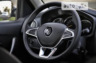 Хэтчбек Renault Sandero StepWay 2019 в 