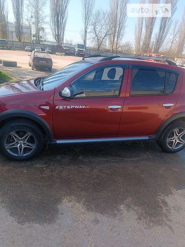 Позашляховик / Кросовер Renault Sandero StepWay 2011 в Харкові