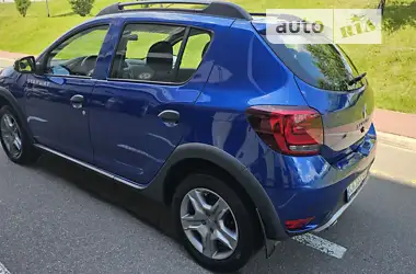 Renault Sandero StepWay 2021