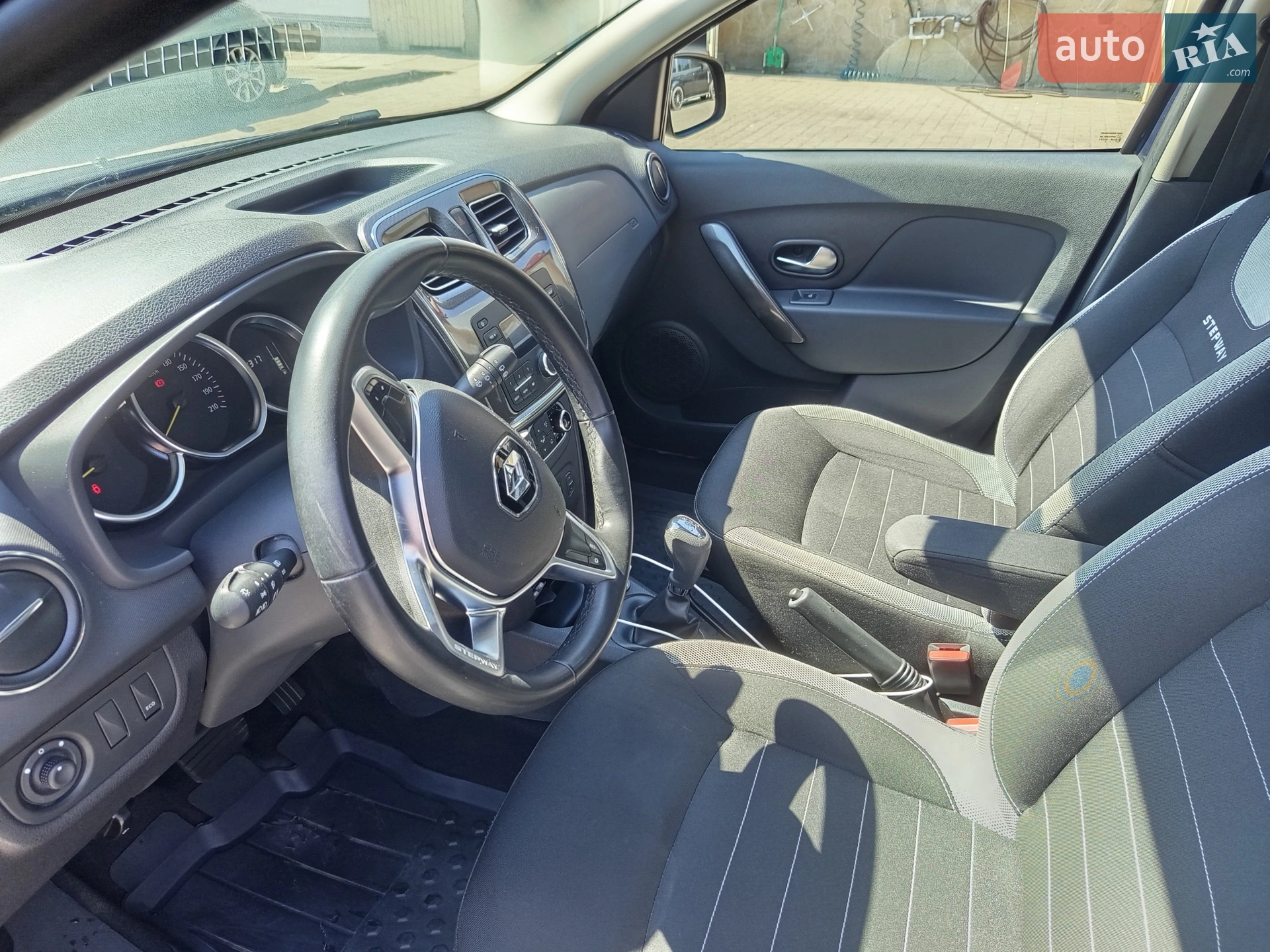 2019 Renault Sandero - мініатюра 2