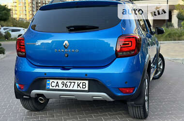 Хэтчбек Renault Sandero StepWay 2017 в Хмельницком