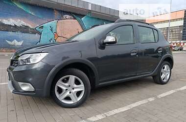 Хэтчбек Renault Sandero StepWay 2018 в Луцке