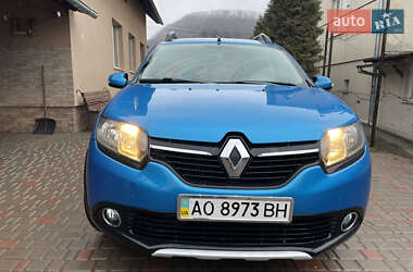 Внедорожник / Кроссовер Renault Sandero StepWay 2014 в Тячеве