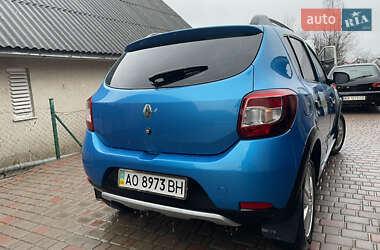 Внедорожник / Кроссовер Renault Sandero StepWay 2014 в Тячеве