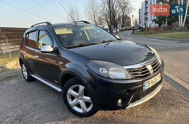 Позашляховик / Кросовер Renault Sandero StepWay 2010 в Києві