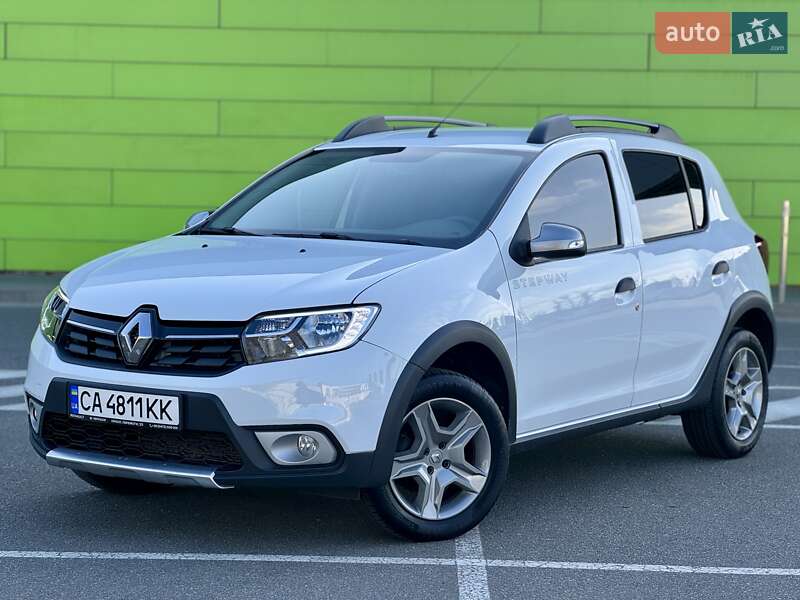 Хэтчбек Renault Sandero StepWay 2021 в 