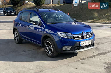 Хэтчбек Renault Sandero StepWay 2020 в 