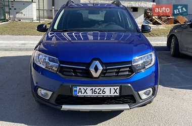Хэтчбек Renault Sandero StepWay 2020 в 