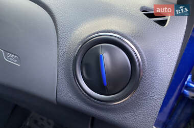 Хэтчбек Renault Sandero StepWay 2020 в 