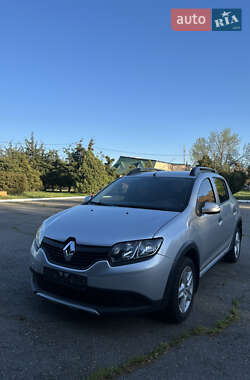 Внедорожник / Кроссовер Renault Sandero StepWay 2013 в Одессе