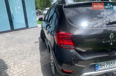 Хэтчбек Renault Sandero StepWay 2020 в 