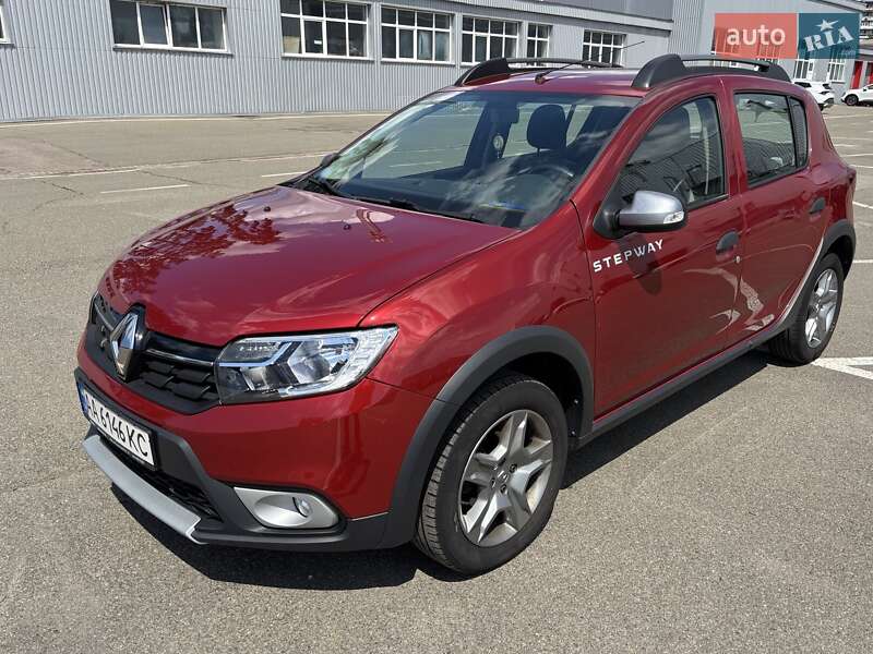 Хетчбек Renault Sandero StepWay 2019 в 