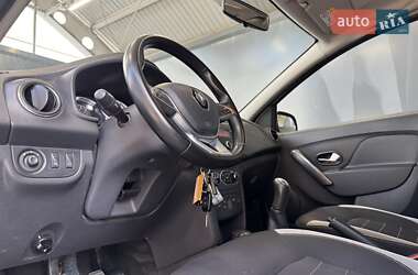 Хэтчбек Renault Sandero StepWay 2019 в 