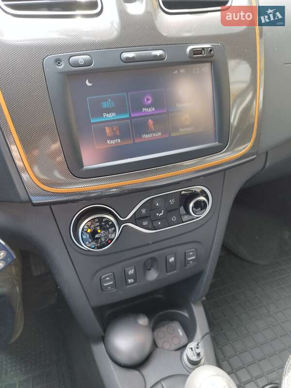 Хэтчбек Renault Sandero StepWay 2017 в Львове