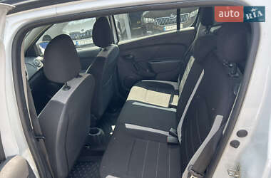 Хэтчбек Renault Sandero StepWay 2021 в 