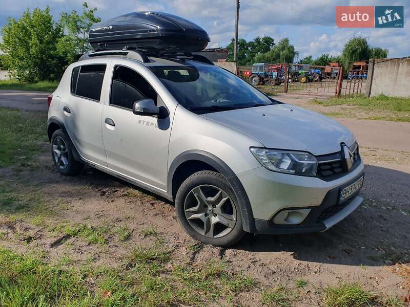Хэтчбек Renault Sandero StepWay 2018 в Киеве