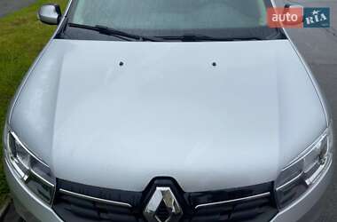 Хэтчбек Renault Sandero StepWay 2018 в 