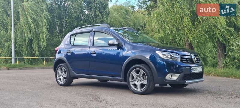 Хэтчбек Renault Sandero StepWay 2018 в Ровно