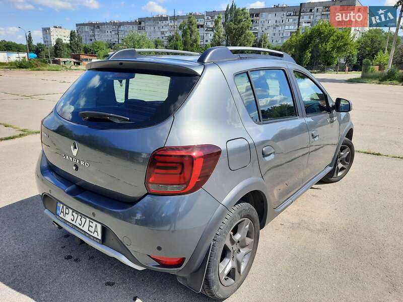 Хэтчбек Renault Sandero StepWay 2017 в Запорожье