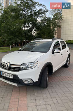 Хэтчбек Renault Sandero StepWay 2021 в Киеве