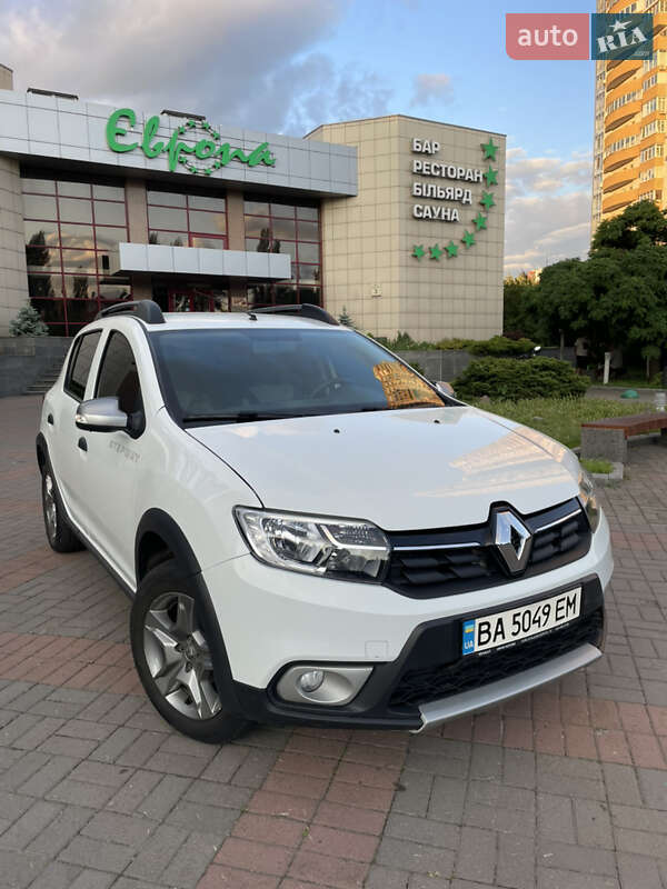 Хетчбек Renault Sandero StepWay 2021 в Києві