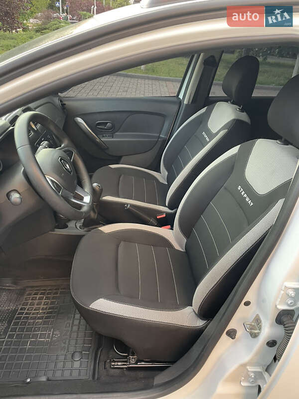 Хетчбек Renault Sandero StepWay 2021 в Києві