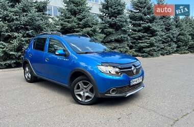 Внедорожник / Кроссовер Renault Sandero StepWay 2014 в Одессе