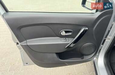 Хэтчбек Renault Sandero StepWay 2020 в 