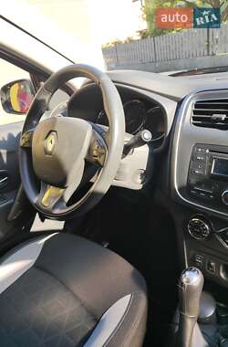 Внедорожник / Кроссовер Renault Sandero StepWay 2013 в 