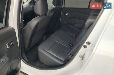 Хэтчбек Renault Sandero StepWay 2019 в 
