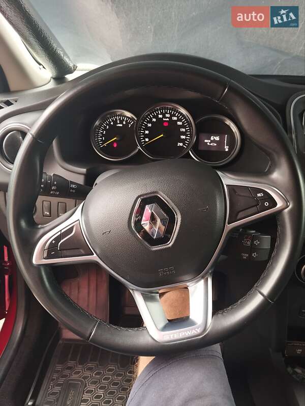 Хэтчбек Renault Sandero StepWay 2020 в Самборе
