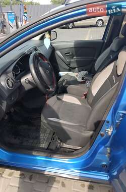 Внедорожник / Кроссовер Renault Sandero StepWay 2014 в 