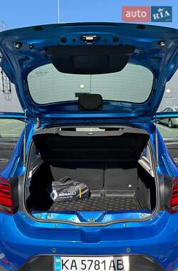 Хэтчбек Renault Sandero StepWay 2019 в 
