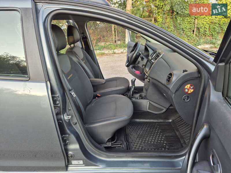 Хэтчбек Renault Sandero StepWay 2017 в Запорожье