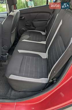 Внедорожник / Кроссовер Renault Sandero StepWay 2017 в 